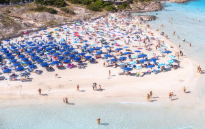 La experiencia de una turista española en una playa privada de Italia