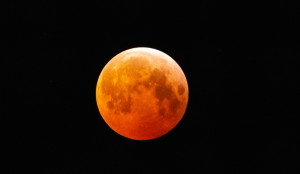 ¿Dónde se verá mejor la Luna de Sangre en España?
