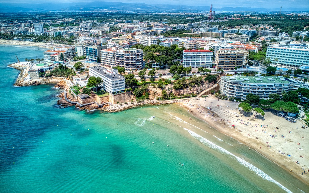 Los españoles reducen su preferencia por el hotel en las vacaciones de 2025