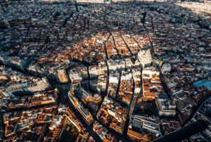 Madrid pone fin a los pisos turísticos en edificios residenciales
