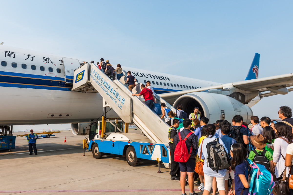 La llegada de pasajeros chinos a los aeropuertos españoles registra récord