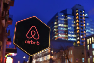 ¿Podría Airbnb comprar un unicornio de viajes para transformarse en OTA?