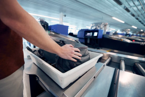 Los vigilantes de seguridad de Barajas harán huelga en septiembre