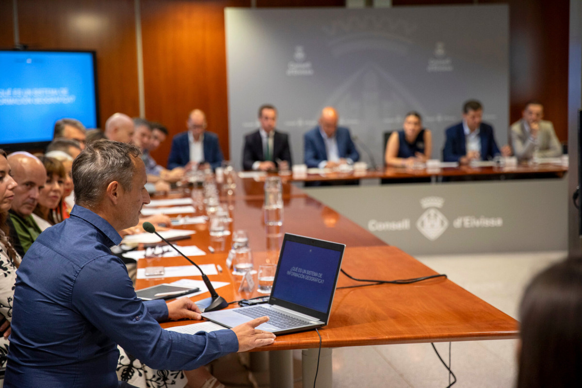 El verdadero desafío de Ibiza, más allá de contar anuncios