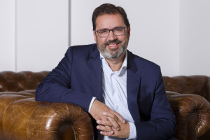 El sector aéreo advierte: el coste del SAF podría terminar con la democratización del avión