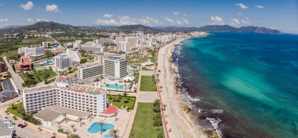 Diez municipios concentran el 38% de las llegadas de turistas alemanes a España