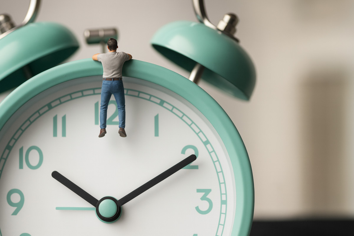 ¿Se adelantan o se atrasan los relojes en el próximo cambio de hora?