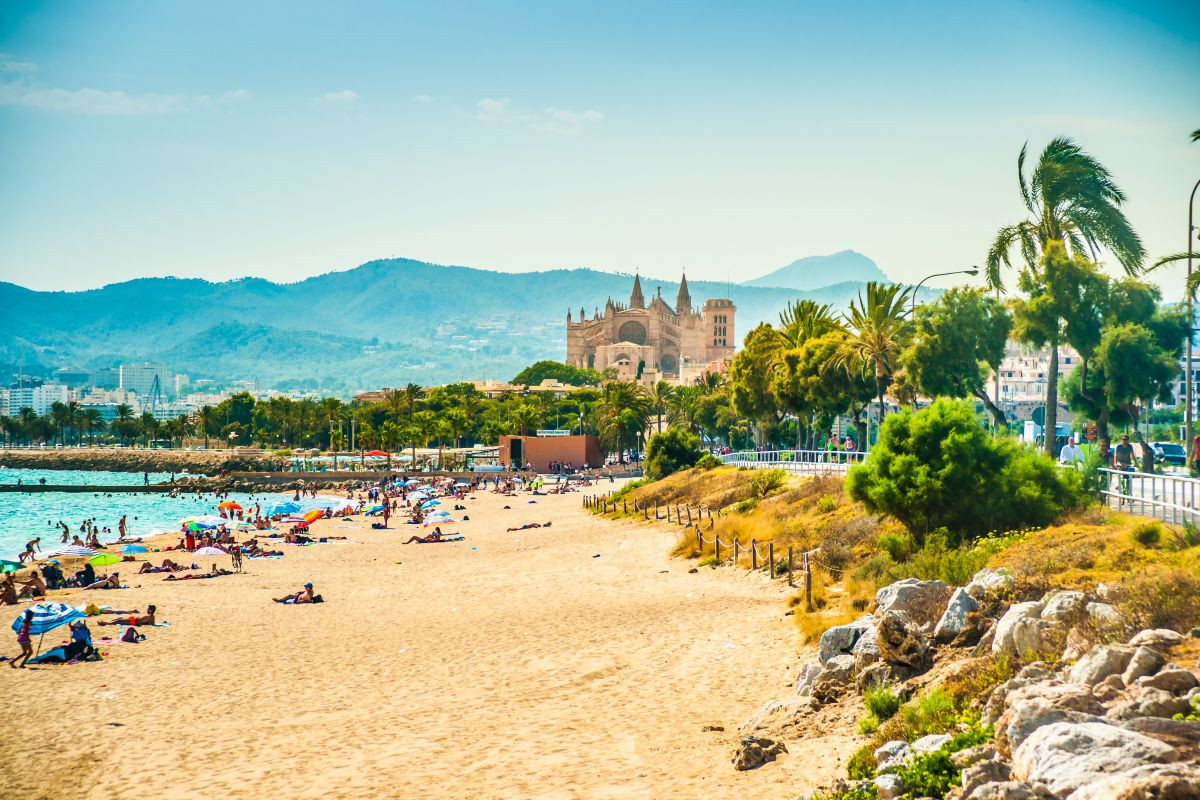 España se quedará a las puertas de los 100 millones de turistas internacionales en 2025