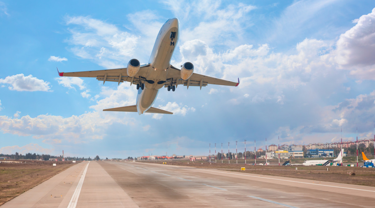 ¿Qué descuentos ofrecen Vueling y Binter para este invierno?