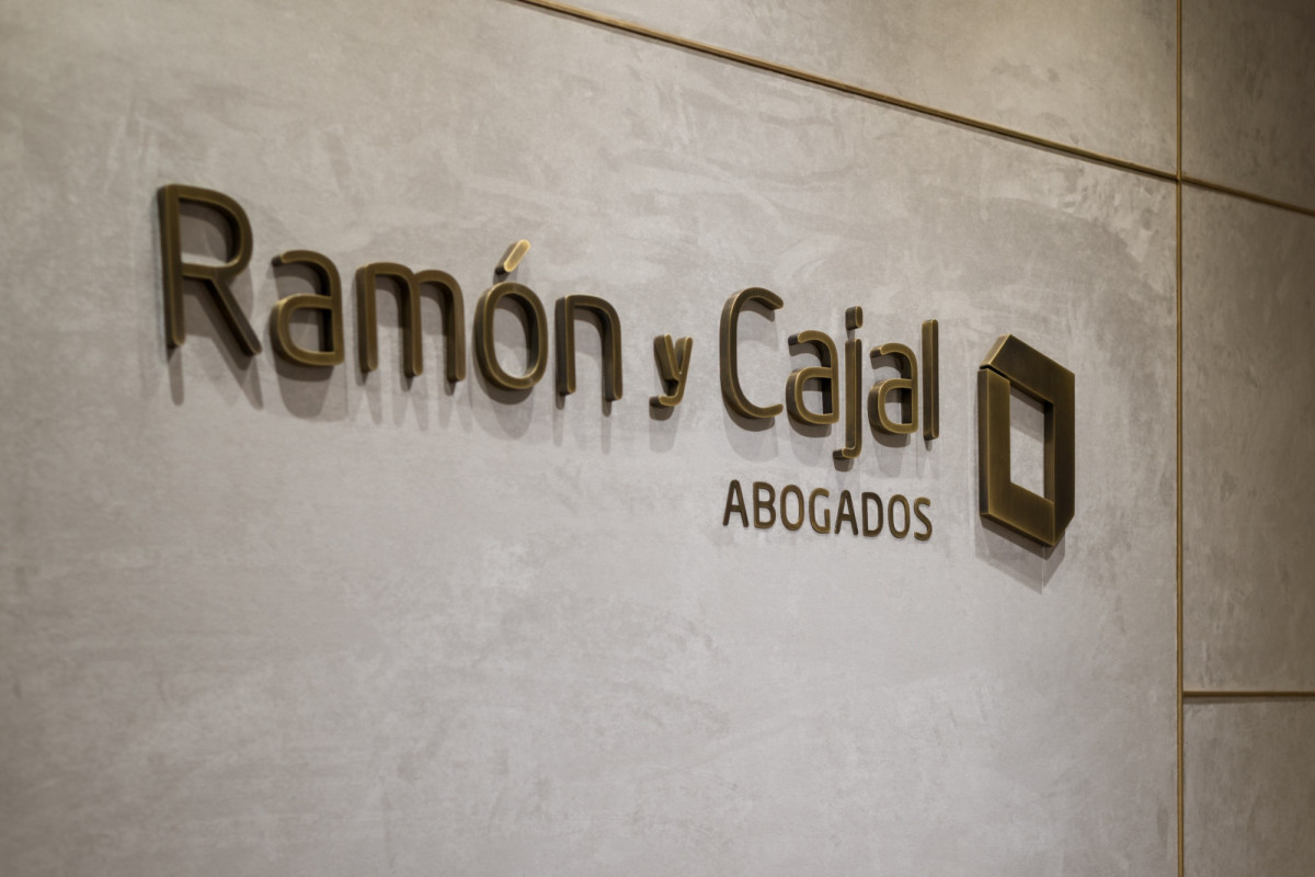 Ramón y Cajal Abogados impulsa una de las demandas hotelera más importantes contra Booking.com