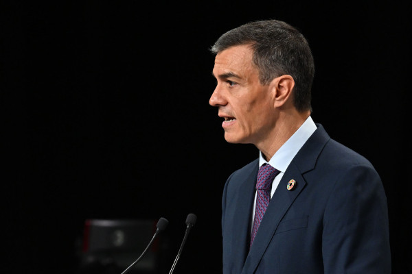 Sánchez propone a la UE eliminar el cambio de hora en 2026