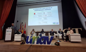 Cómo atraer a las nuevas generaciones al turismo: planes de carrera, formación y salarios dignos