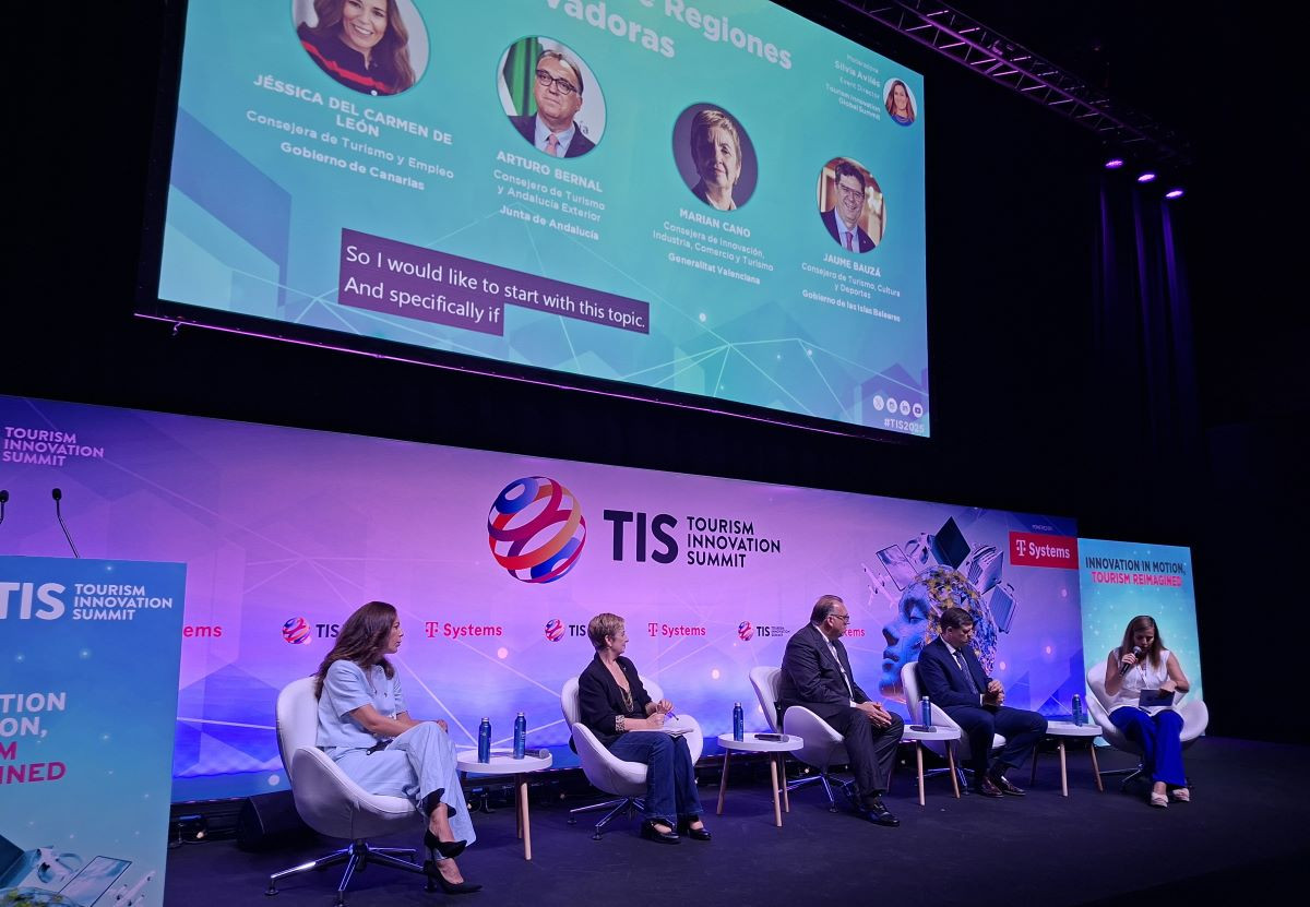 Cómo Canarias, Baleares, C. Valenciana y Andalucía aúnan gestión turística y tecnología