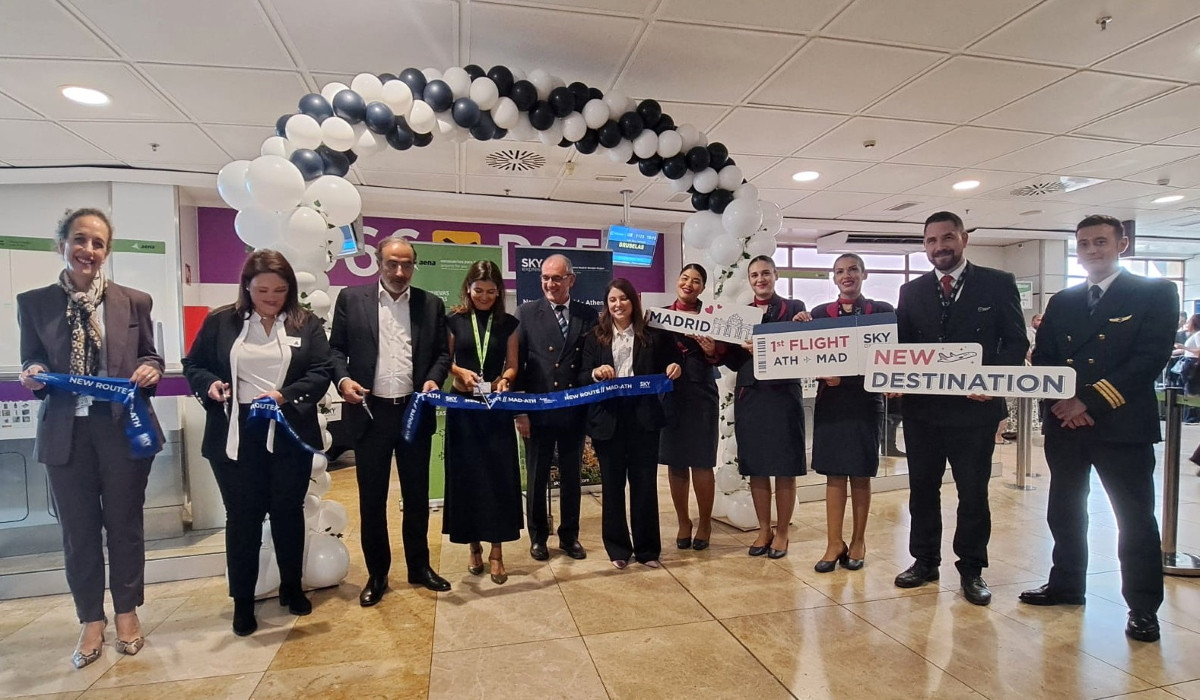 La aerolínea griega Sky Express debuta en España con la ruta Madrid-Atenas
