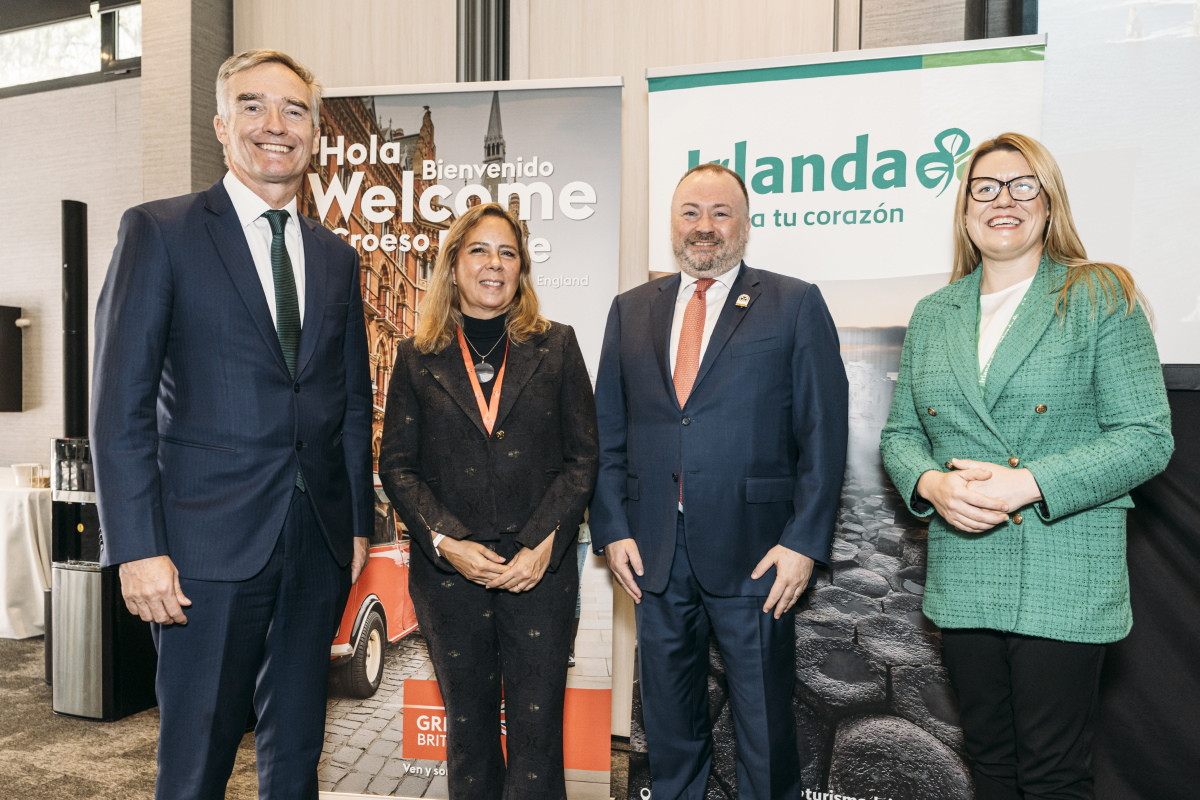 Embajador del Reino Unido en España, Alex Ellis