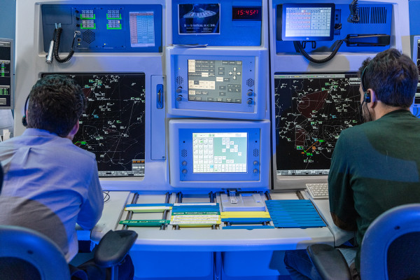 Los vuelos gestionados por Enaire aumentan un 5 % sobre el récord de 2024