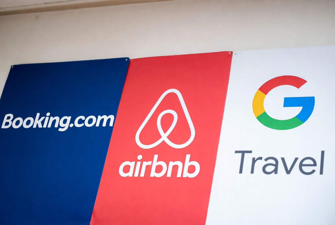 Diferencias entre Airbnb, Booking y Google Viajes, ¿cuál es mejor?