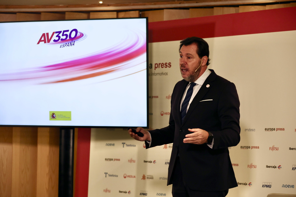 El AVE Madrid-Barcelona alcanzará los 350 Km/h y habrá nuevas estaciones en Madrid