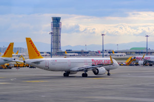 Pegasus refuerza su presencia en Europa tras adquirir Czech Airlines y Smartwings