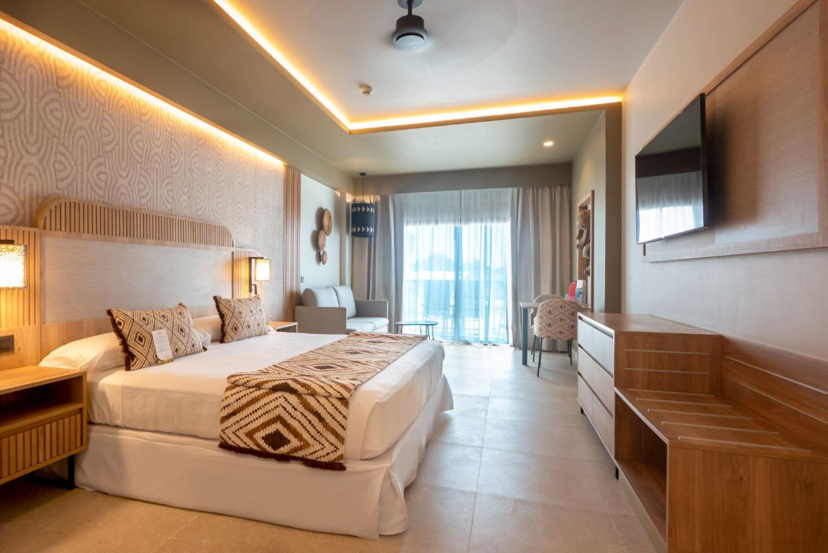 Sofisticaci&oacute;n s&oacute;lo adultos en el tercer hotel de Riu en Zanz&iacute;bar frente al &Iacute;ndico