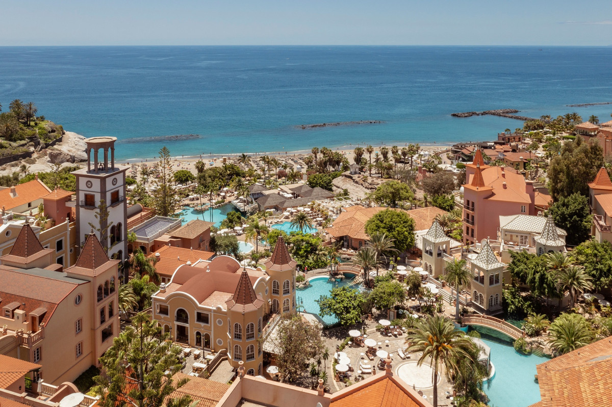 Hotel Bah&iacute;a del Duque: fracasa su venta tras rechazar la oferta de Stoneweg/Lopesan 