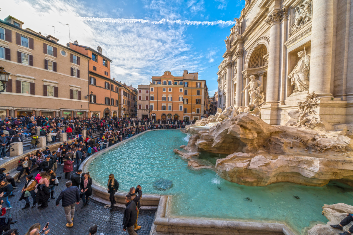 Roma estudia cobrar 2 euros por visitar la Fontana de Trevi desde enero