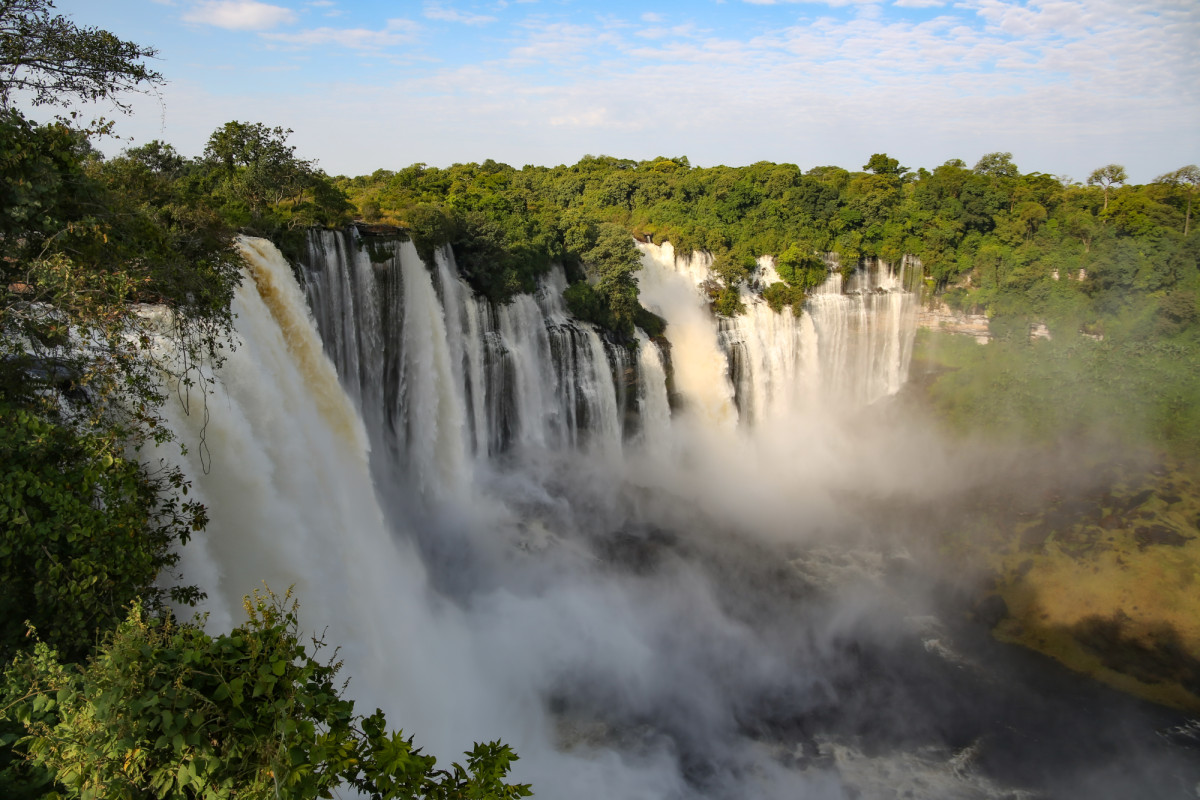Angola trae &ldquo;el ritmo de la vida&rdquo; a Madrid en su debut en Fitur 2026