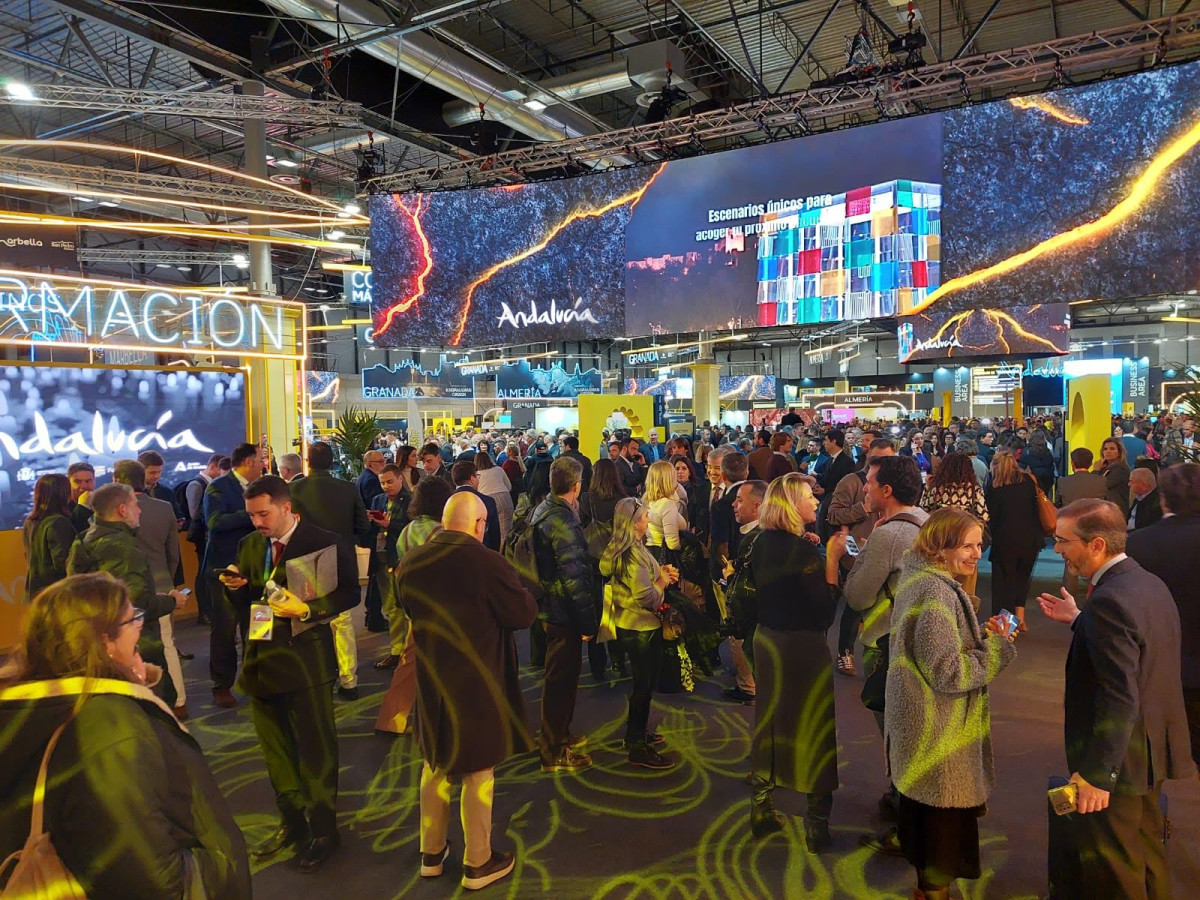 El accidentede Adamuz condiciona la agenda de Fitur con cascada de cancelaciones