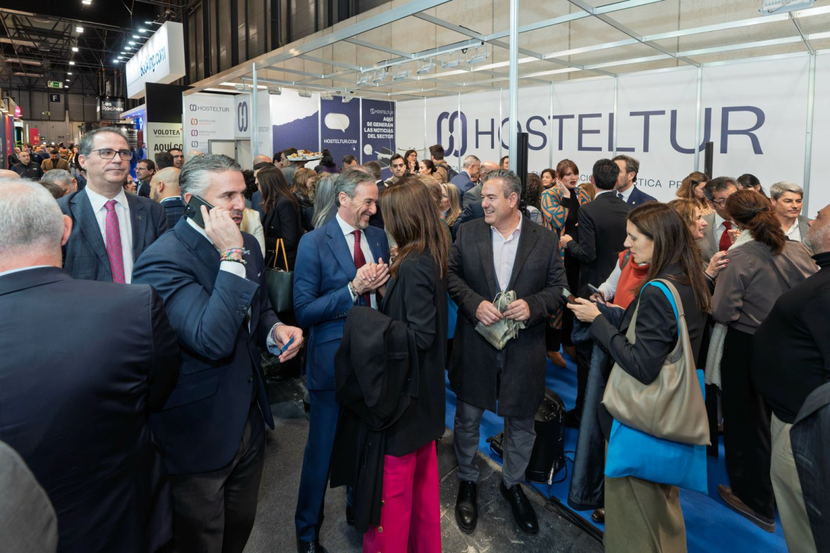 Jos&eacute; &Aacute;ngel Preciados recibe el Premio Hosteltur a la Personalidad Tur&iacute;stica 2025