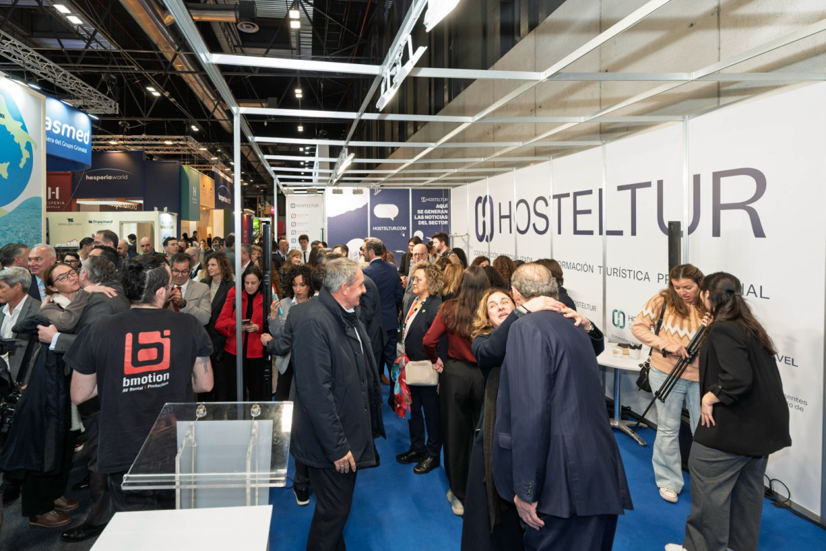 Jos&eacute; &Aacute;ngel Preciados recibe el Premio Hosteltur a la Personalidad Tur&iacute;stica 2025