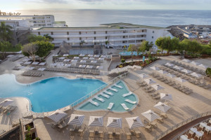 Arcano compra tres hoteles de Hyatt en Tenerife con su fondo AVA III   