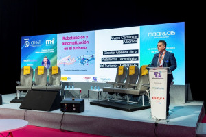 Los robots, protagonistas del ebook de los Centros Tecnológicos de Turismo