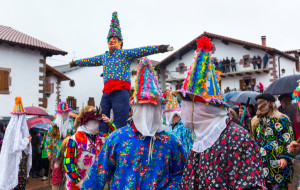 Los carnavales más curiosos y divertidos de España que rompen con lo convencional