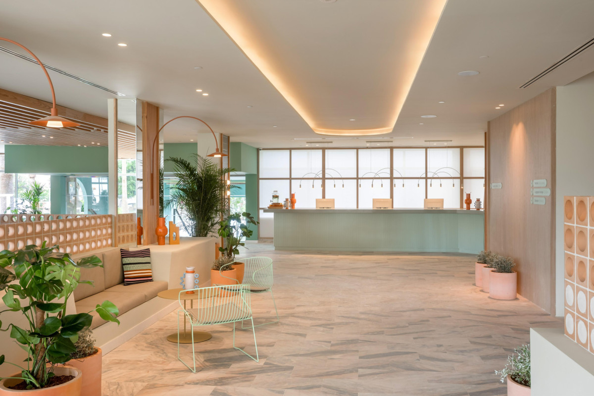 Sol Arona Tenerife marca el relanzamiento de la marca vacacional SOL by Meli&aacute;