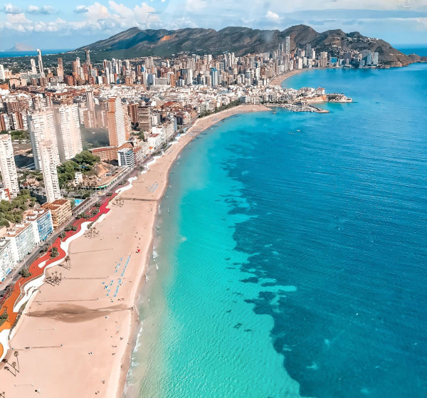 El Benidorm Fest llena los hoteles de la ciudad alicantina, pese a su desvinculación de Eurovisión