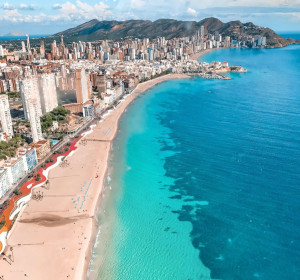 El Benidorm Fest llena los hoteles de la ciudad alicantina, pese a su desvinculación de Eurovisión