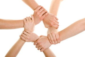 Más de 1.200 empresas hoteleras se suman a la demanda de CEHAT contra Booking