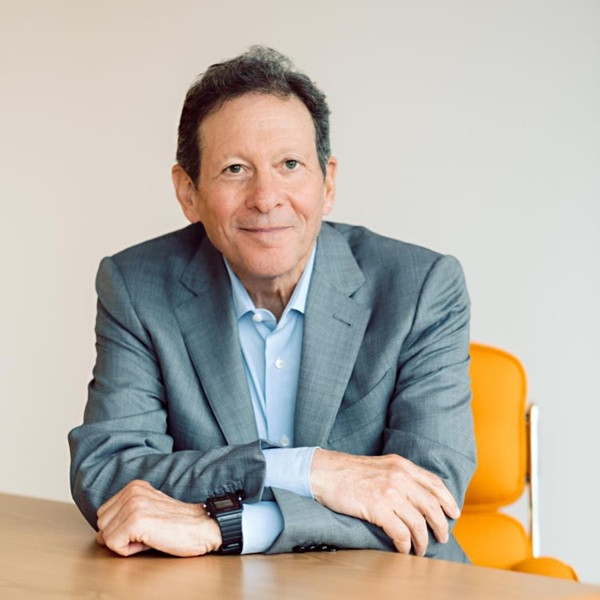 Hyatt: Thomas J. Pritzker, presidente ejecutivo, se retira tras 50 a&ntilde;os en la cadena