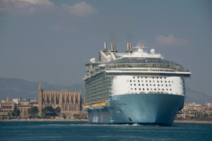 El pulso por el límite de cruceros en Palma: cuando menos es más y viceversa