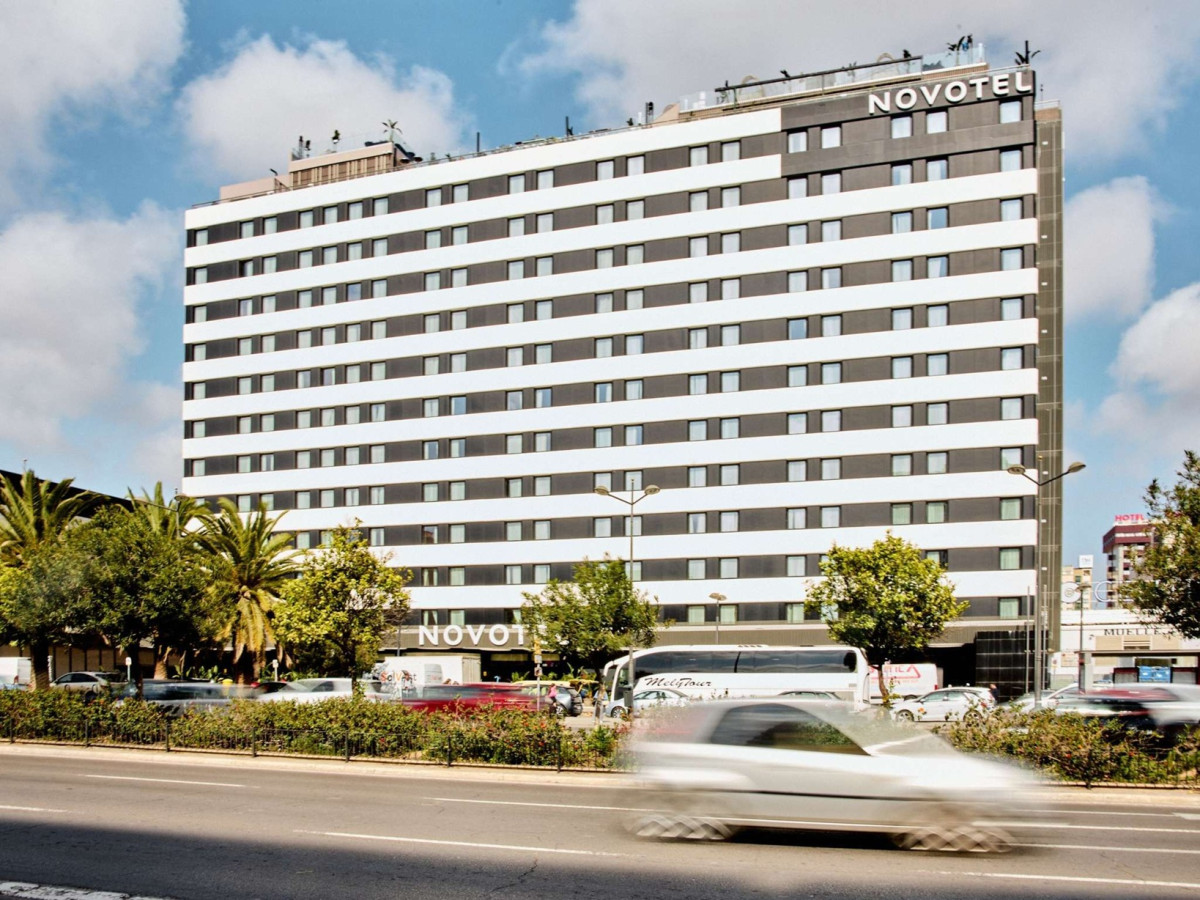 Accor: desplome de beneficios en 2025 mientras abre 51.000 nuevas habitaciones 