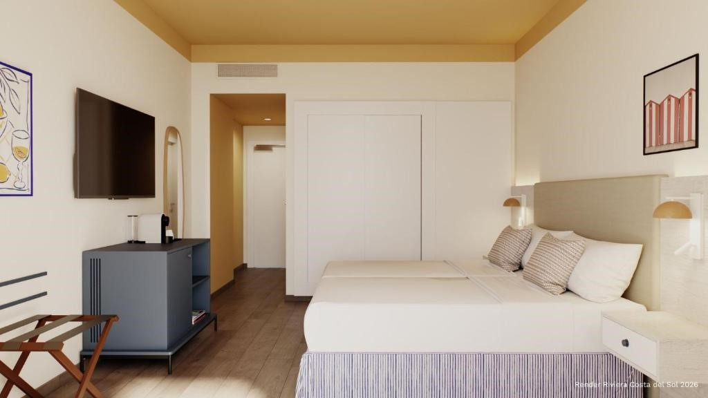 Azora y MedPlaya invierten para relanzar el hist&oacute;rico Hotel Riviera en la Costa del Sol