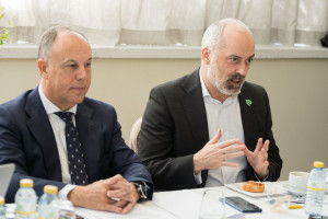 El rent car prevé una buena Semana Santa, pero mira con inquietud el conflicto bélico