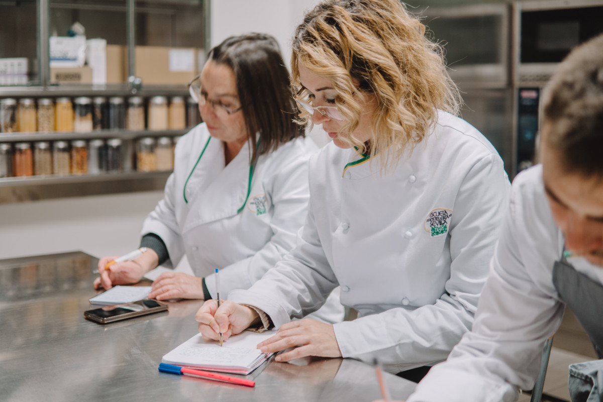 ESAH llama a las empresas de hosteler&iacute;a a aprovechar la formaci&oacute;n sin coste para trabajadores