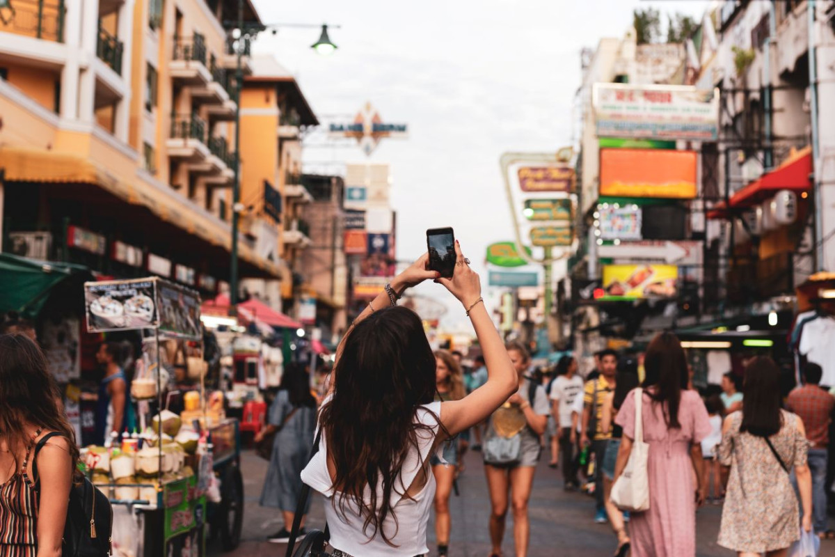 Redes sociales y turismo: brecha entre Oriente y Occidente y efecto Instagram