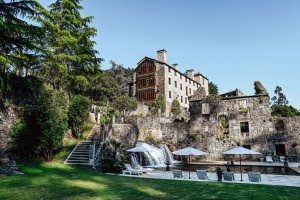 Turismo rural y apartamentos sostienen el leve crecimiento extrahotelero de febrero