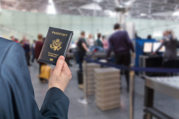 Controles biom&eacute;tricos: a dos meses del inicio del EES, &iquest;qu&eacute; pasa en los aeropuertos europeos?