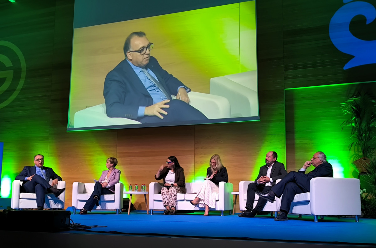 Administraciones y expertos coinciden: la gestión del turismo exige un modelo de cogobernanza