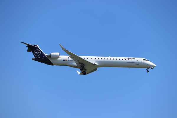 Lufthansa cancela operaciones de su filial CityLine, con 27 aviones, por el precio del queroseno