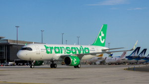 Transavia lo tiene claro: ni cambios de programación ni recargos en billetes en temporada alta