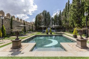 El hotel en la antigua casa de Adolfo Suárez se integra a la red de distribución de Hilton